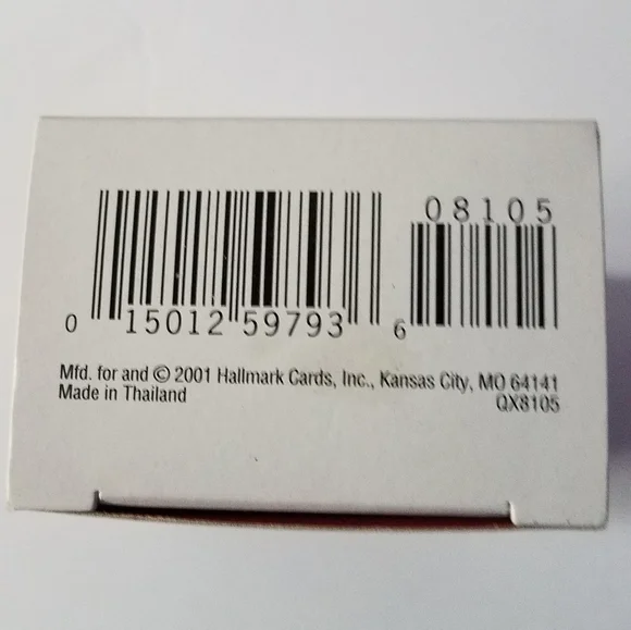 Hallmark Keepsake Ornament Fashion A Foot 2001 - Picture 9 of 11